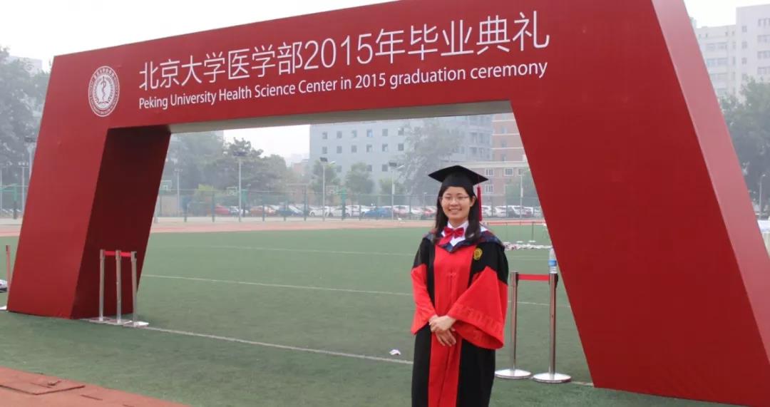 作为从中国大陆口腔排名靠前的名校毕业的博士，闫燕许多患者的正畸难度都很高。